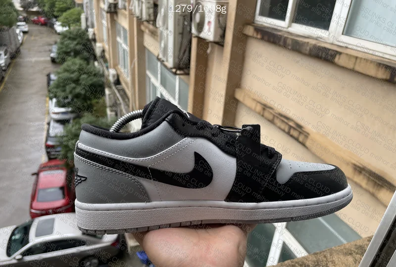 AJ1 Smoke Grey Toe (Back Part) 4