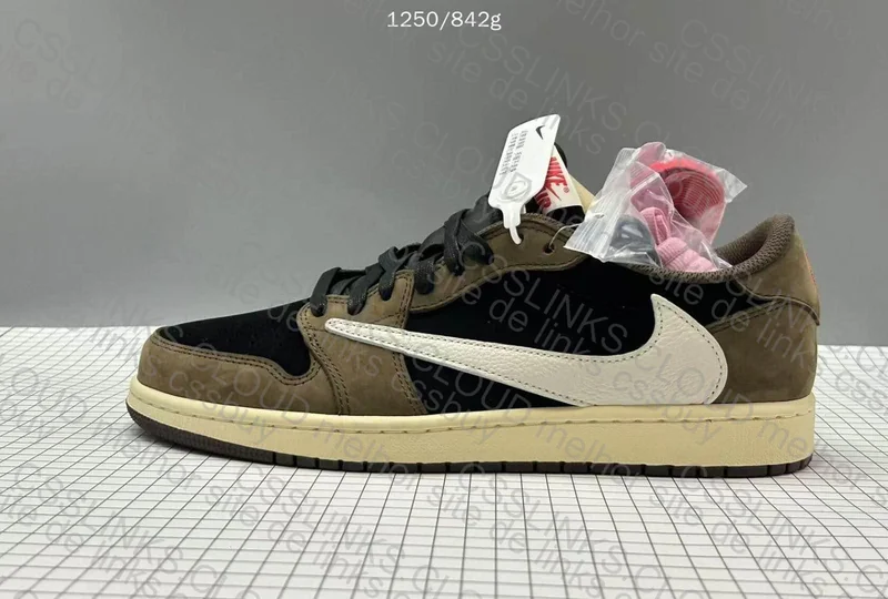 AJ1 - TRAVIS 7