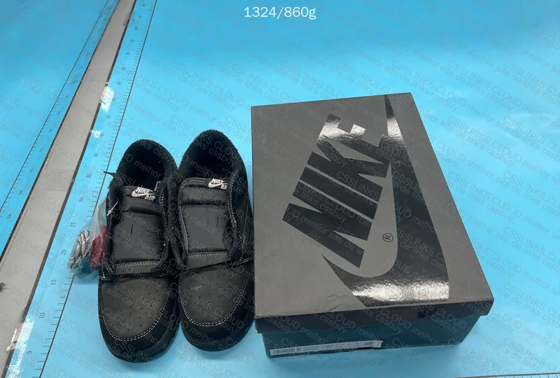 AJ1 Travis Black Phantom - 100y