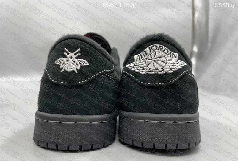 AJ1 Travis Black Phantom 4