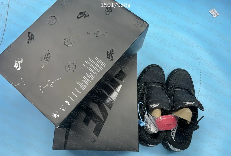 AJ1 Travis Black Phantom