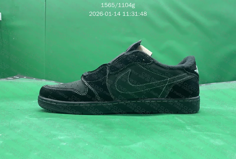 AJ1 Travis Black Phantom 4