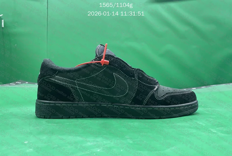 AJ1 Travis Black Phantom 7