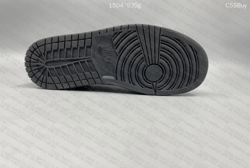 AJ1 Travis Black Phantom (FK) 8