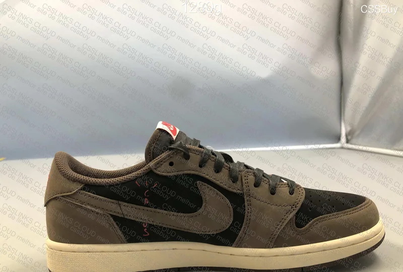 AJ1 TRAVIS DARK MOCHA 4