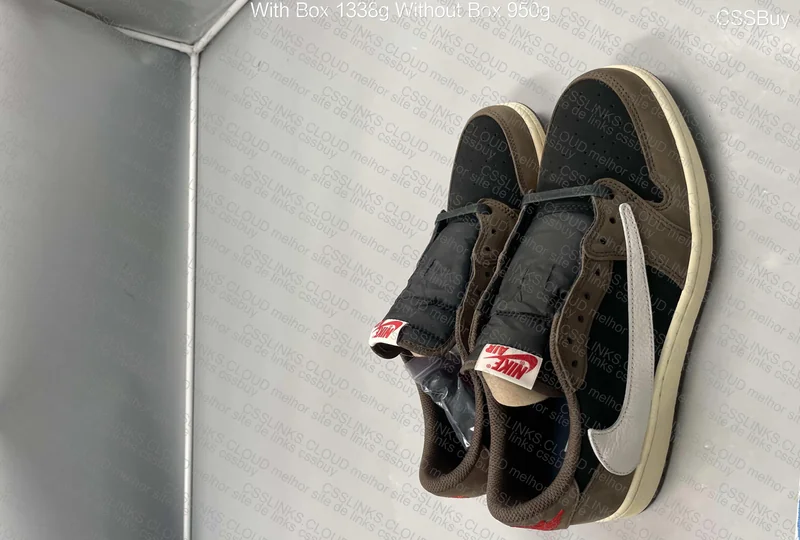 AJ1 Travis Dark Mocha FK 4