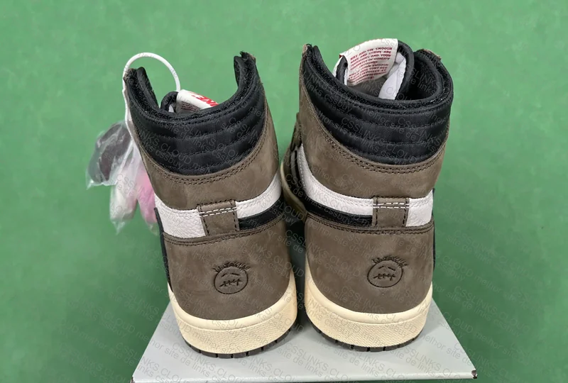 AJ1 TRAVIS HIGH DARK MOCHA 2