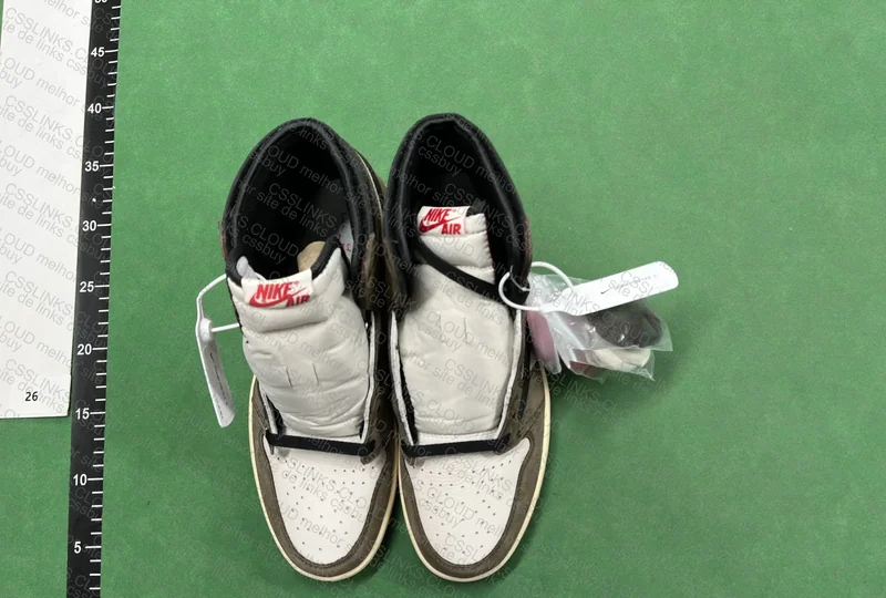 AJ1 TRAVIS HIGH DARK MOCHA 5