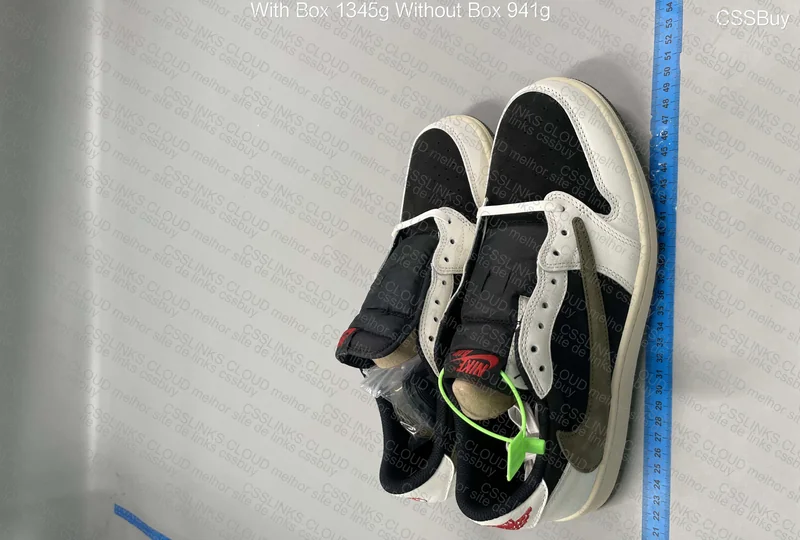 AJ1 TRAVIS MEDIUM OLIVE