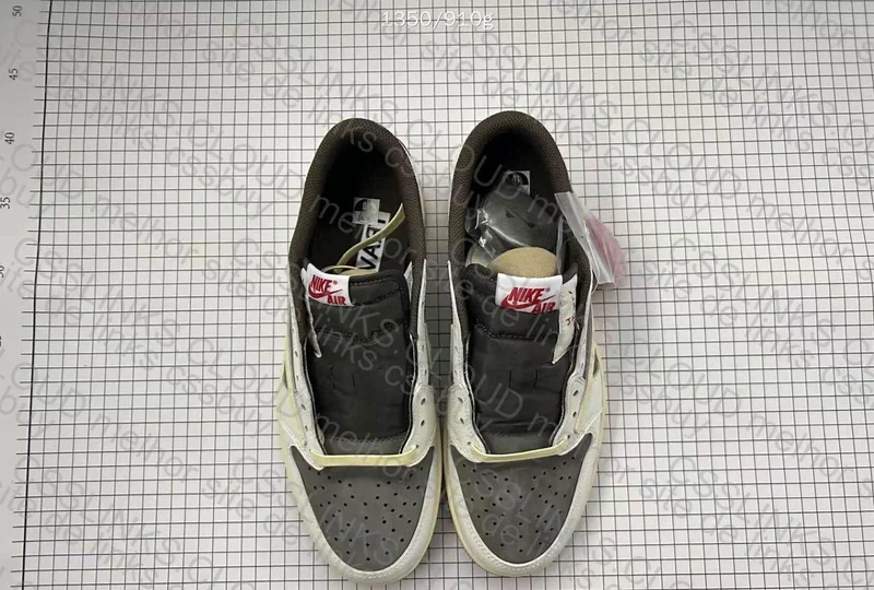 AJ1 Travis - OVO