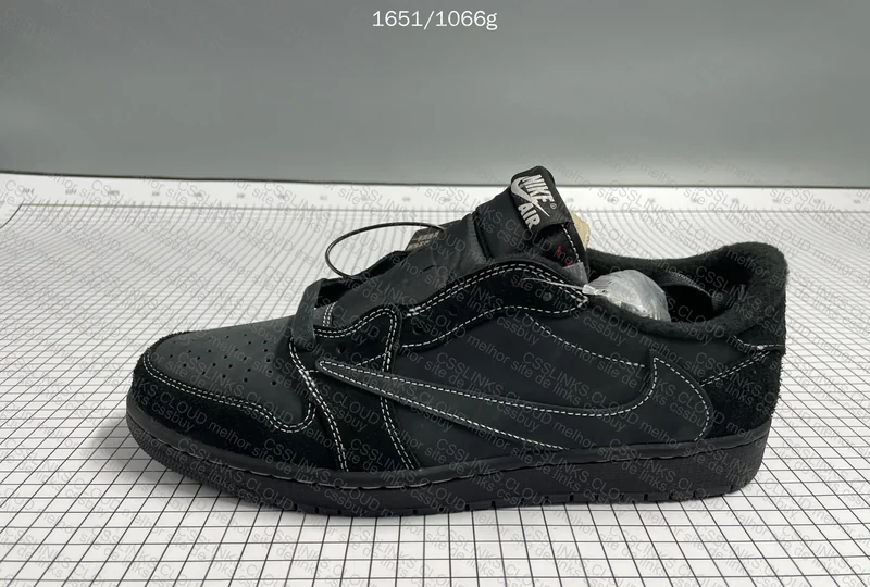 AJ1 Travis Black (OVO) 4