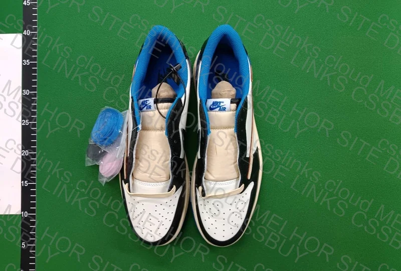 AJ1 Travis (OVO Promo) 5