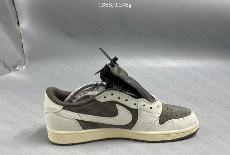 AJ1 travis reverse mocha 9