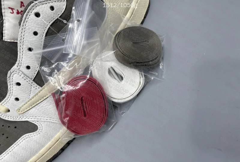 AJ1 Travis Reverse Mocha 2