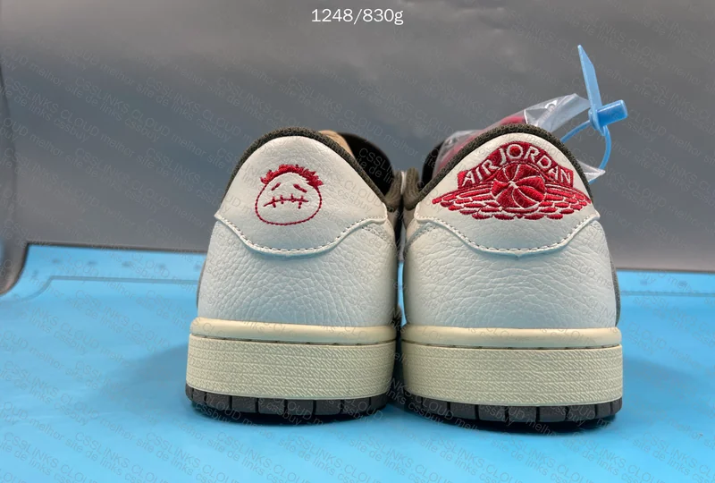 AJ1 Travis Reverse Mocha 6