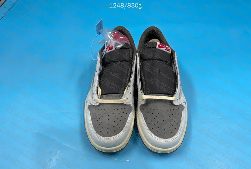 AJ1 Travis Reverse Mocha 8