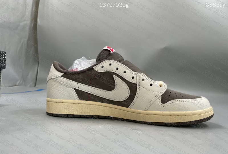 AJ1 Travis Reverse Mocha FQ 8