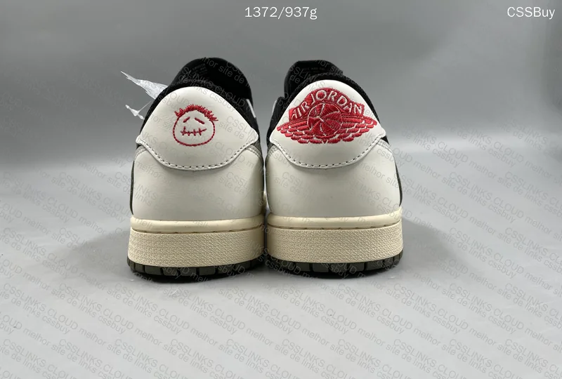 AJ1 Travis Scoot FQ 2
