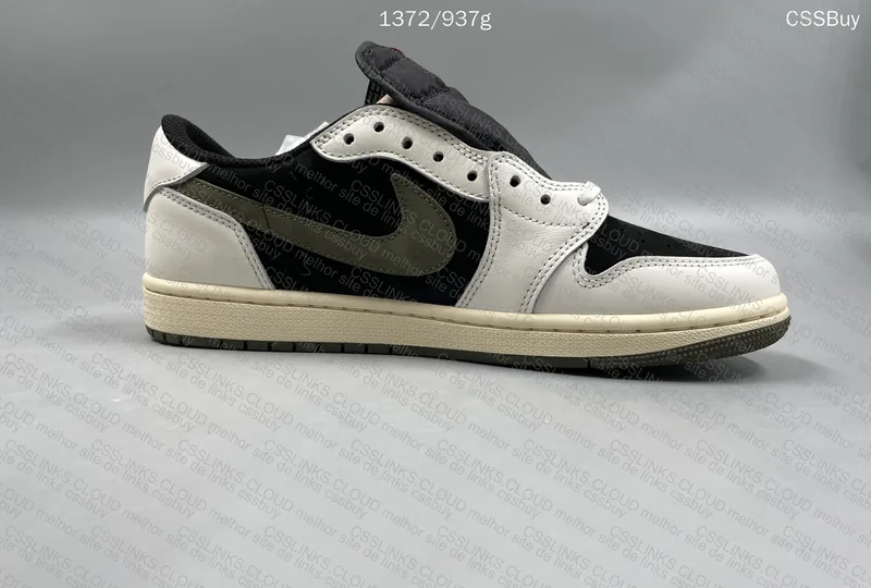 AJ1 Travis Scoot FQ 3