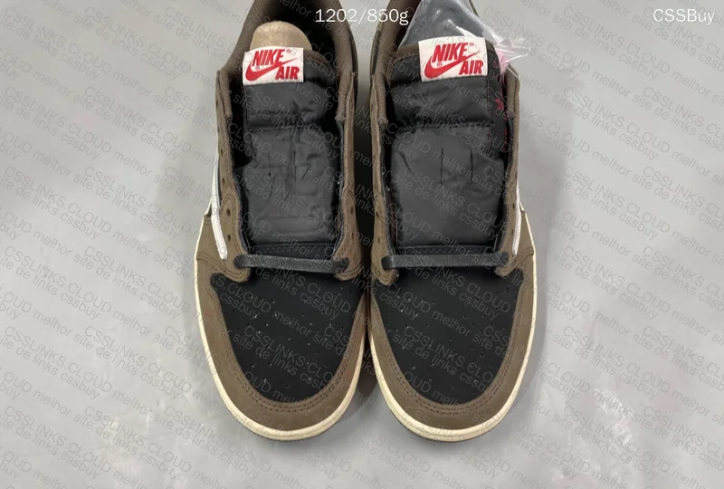 AJ1 Travis Scott 5