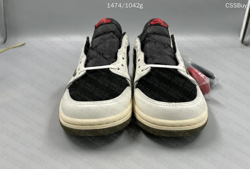 AJ1 Travis Scott 3