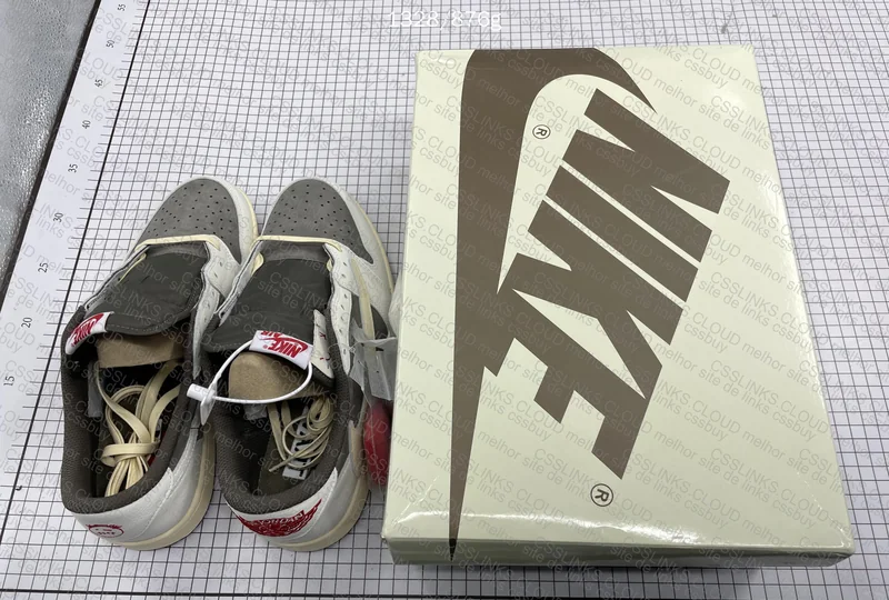 AJ1 - Travis Scott 7