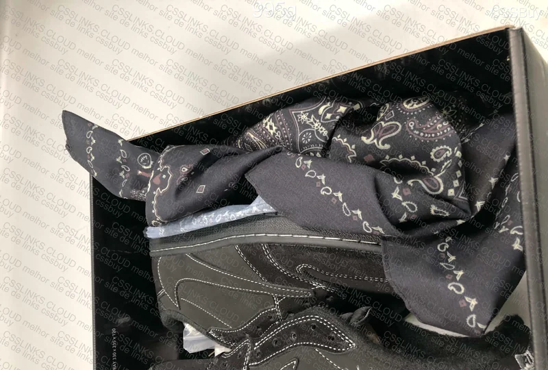 AJ1 TRAVIS SCOTT BLACK PHANTOM 8