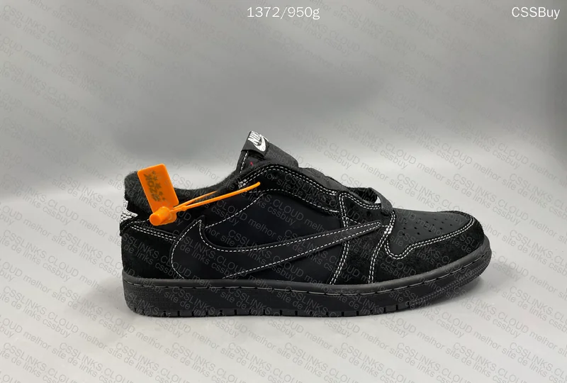 AJ1 TRAVIS SCOTT BLACK PHANTOM 3