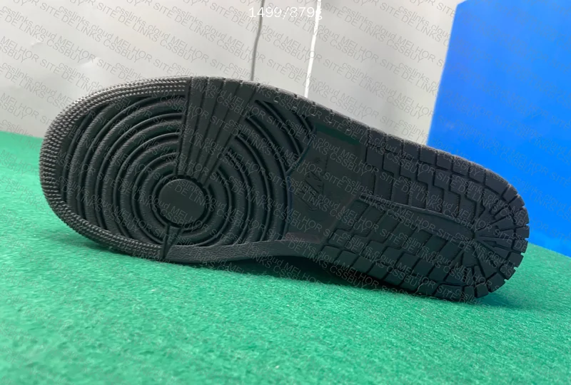AJ1 TRAVIS SCOTT BLACK PHANTOM FK (JMDY) 8