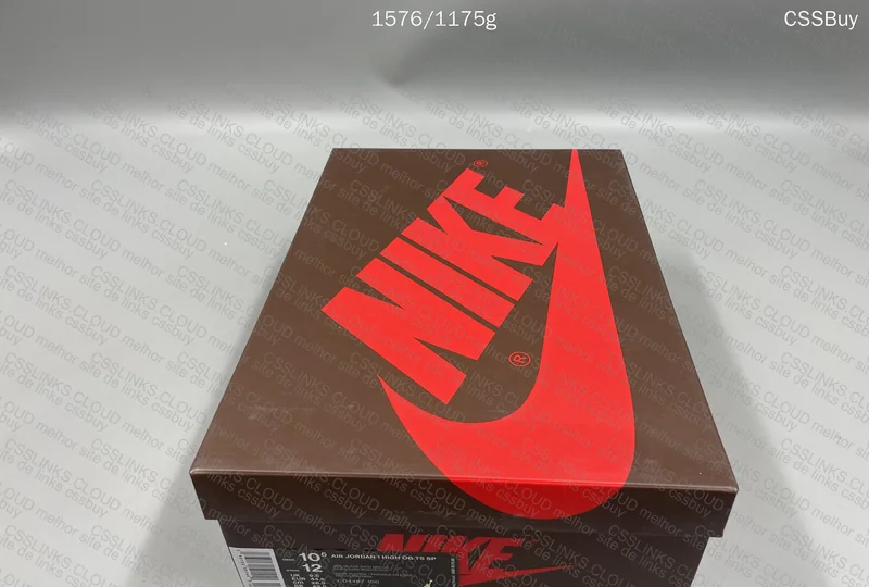 aj1 travis scott dark mocha 9