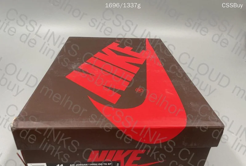 AJ1 TRAVIS SCOTT DARK MOCHA 8