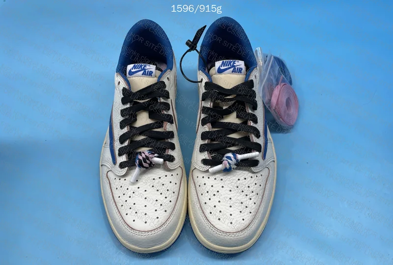 AJ1 travis scott fragment