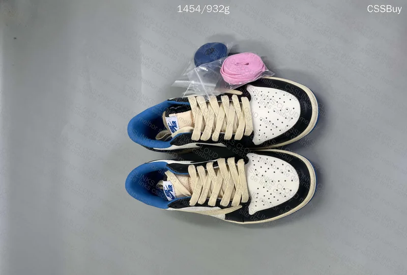 AJ1 Travis Scott Fragment Low 3