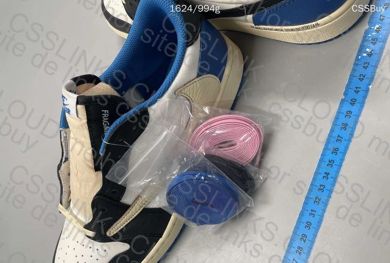 AJ1 Travis Scott Fragment Low - FK 11