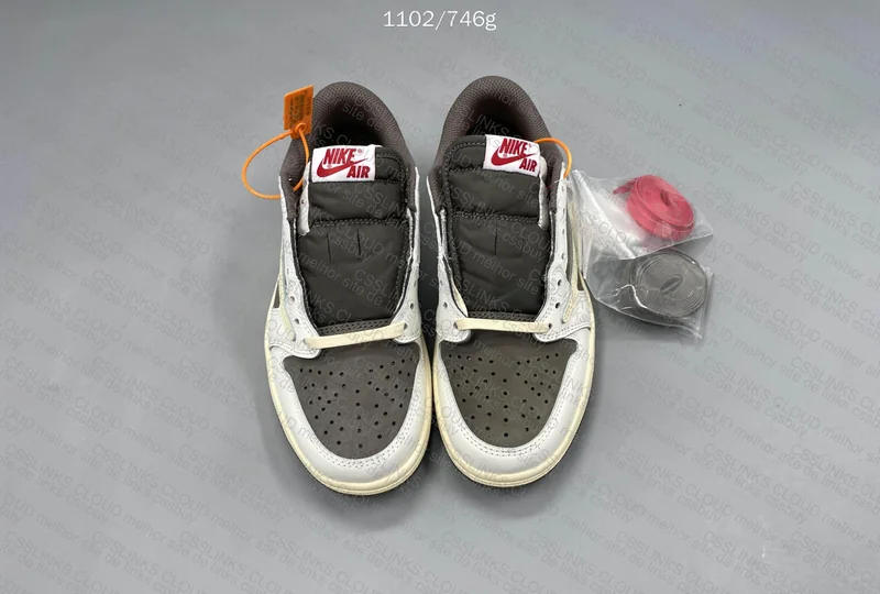 AJ1 Travis Scott Mocha
