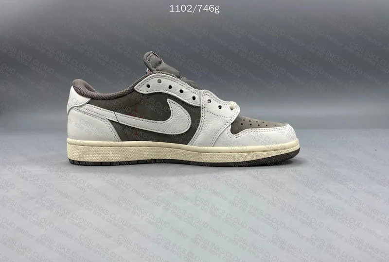 AJ1 Travis Scott Mocha 4