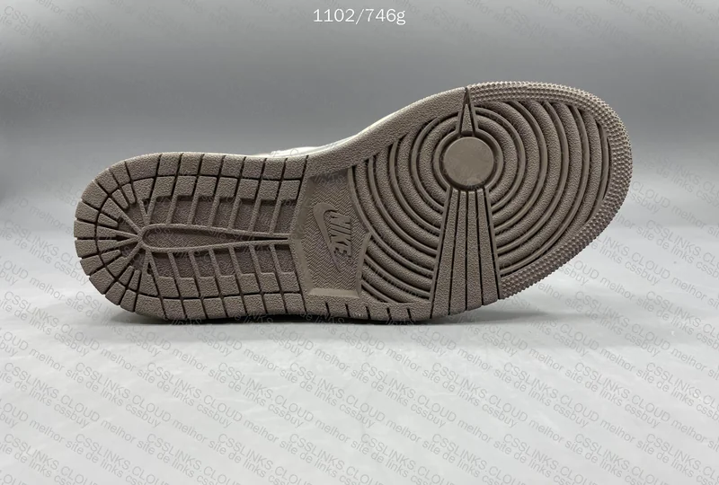 AJ1 Travis Scott Mocha 5