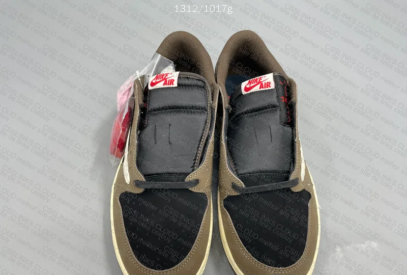 AJ1 Travis Scott Mocha Low (59¥) 2