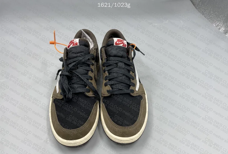 AJ1 Travis Scott Mocha Low ZOK 3
