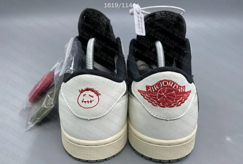 AJ1 Travis Scott Olive 4