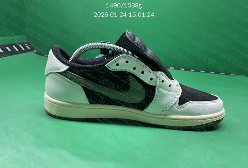 Aj1 Travis Scott Olive 4