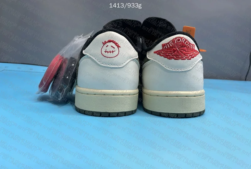 AJ1 Travis Scott Olive - ZOK 2