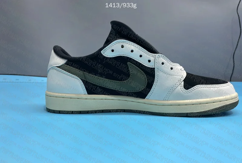 AJ1 Travis Scott Olive - ZOK 5