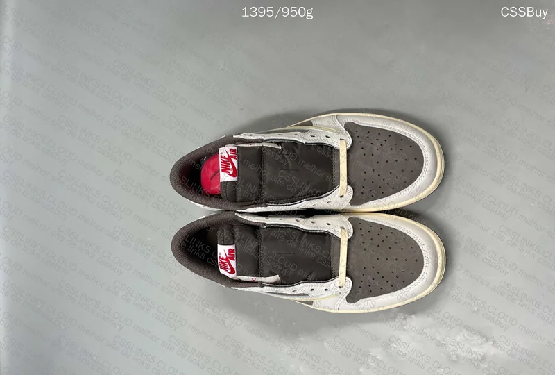 AJ1 TRAVIS SCOTT - REVERSE MOCHA