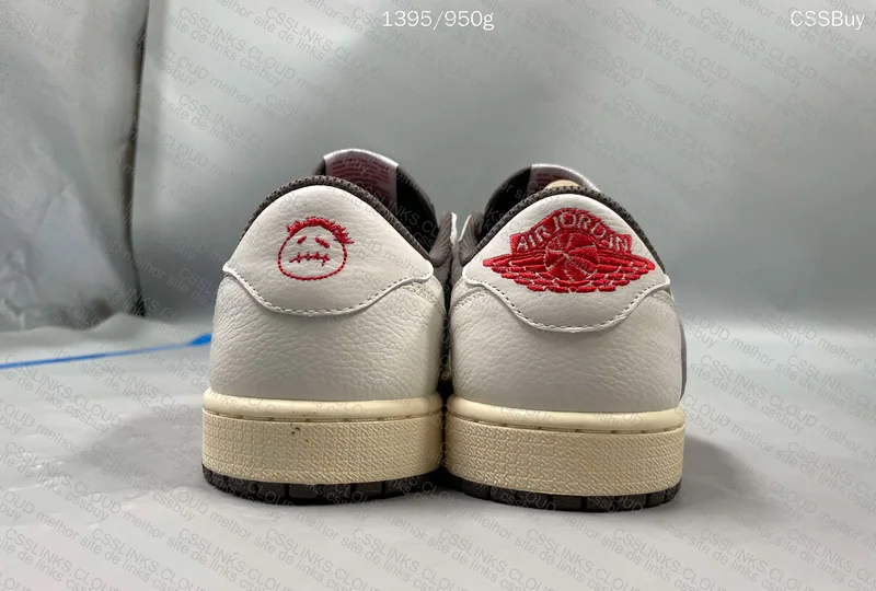 AJ1 TRAVIS SCOTT - REVERSE MOCHA 3