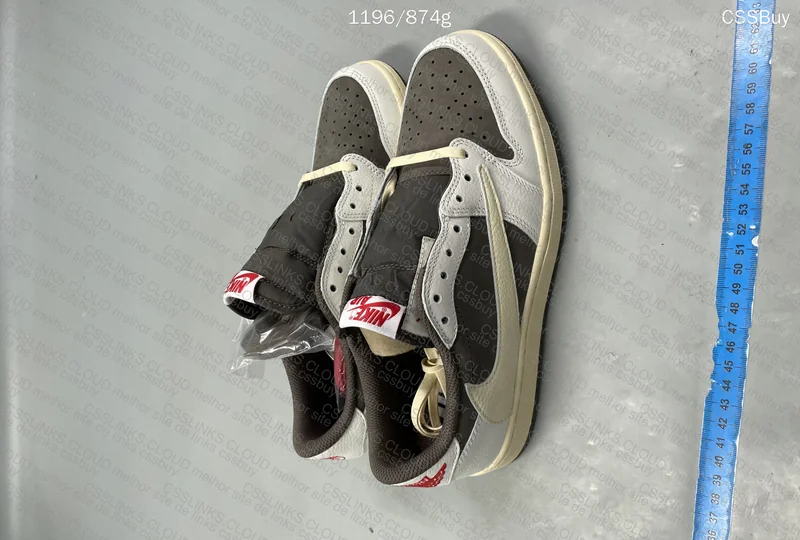 aj1 travis scott reverse mocha