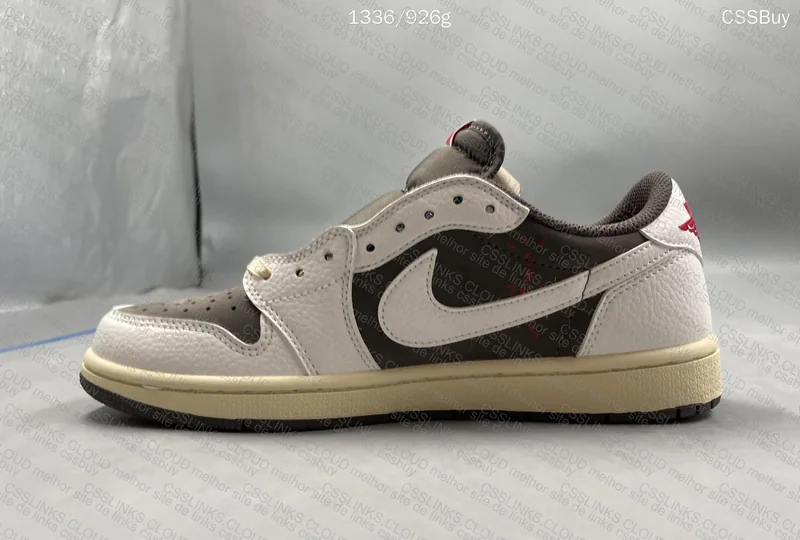 AJ1 Travis Scott reverse mocha 6