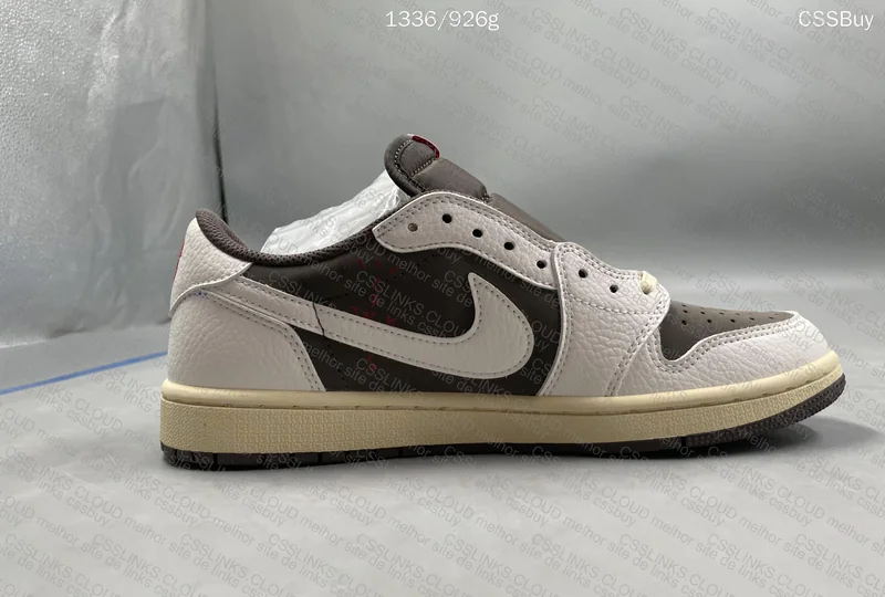 AJ1 Travis Scott reverse mocha 8