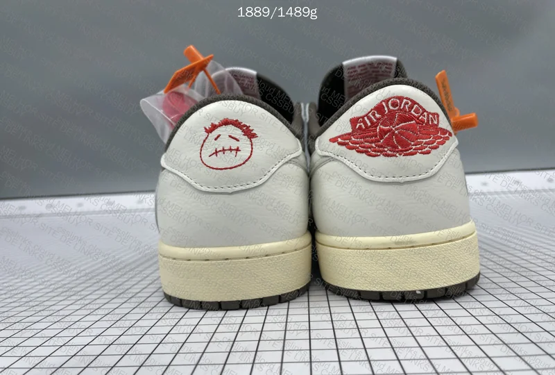 AJ1 TRAVIS SCOTT REVERSE MOCHA 3