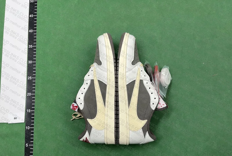 AJ1 Travis Scott Reverse Mocha Pk 3